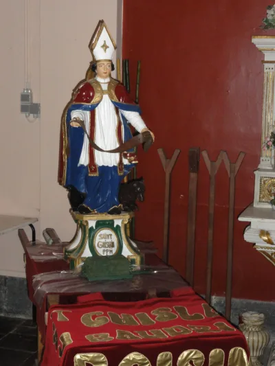 Estátua de São Gisleno (igreja Saint-Brice de Roisin)