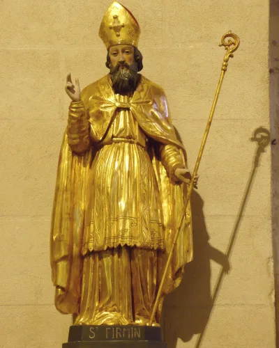 Estátua de São Firmino na catedral de Uzès