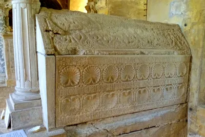 Tumba de Santa Telquilde (detalhe)
