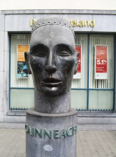 Busto de São Cánico (Cainneach)