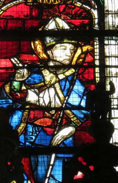 Santo Evódio (detalhe do vitral) — Catedral de Ruão