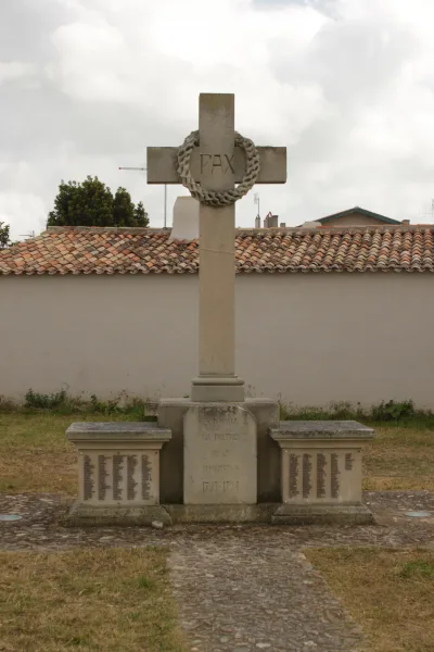 Monumento em memória dos sacerdotes deportados (1793-1794)