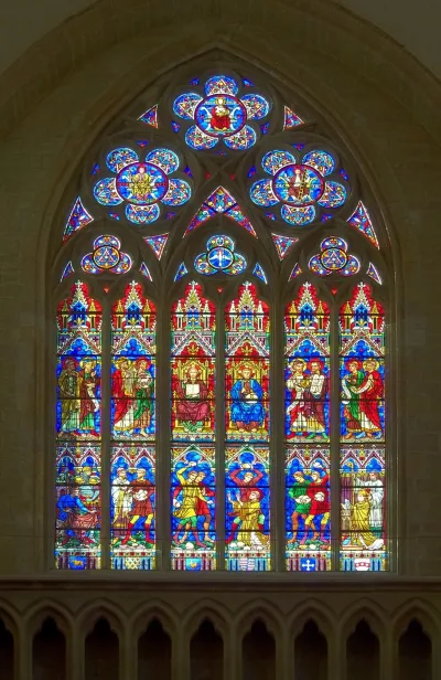 Vitral da Catedral de Saint-Bénigne (Dijon)