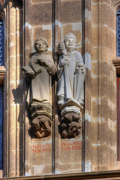 Santo Engelberto de Berg (estátua)